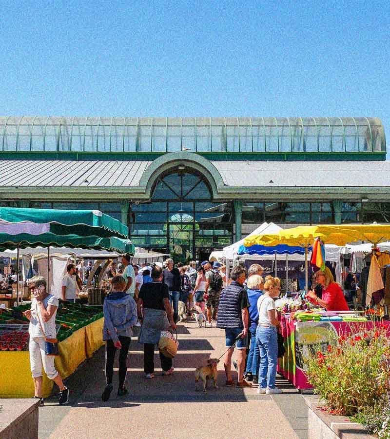 dinard-marche-web photo du marché de Dinard