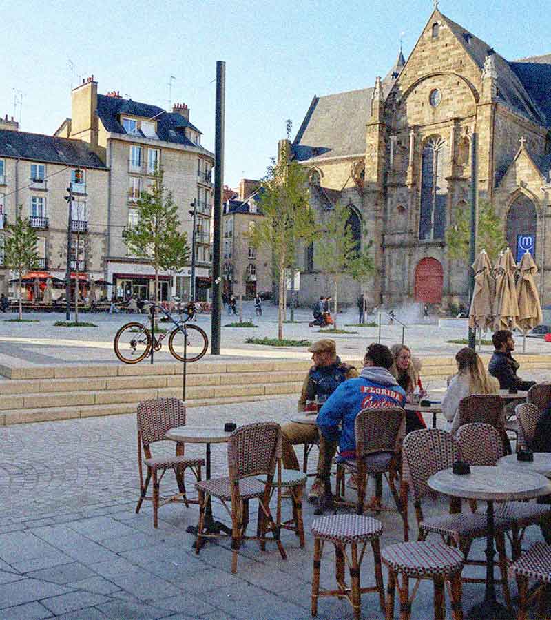 photo de la place Saint-Germain
